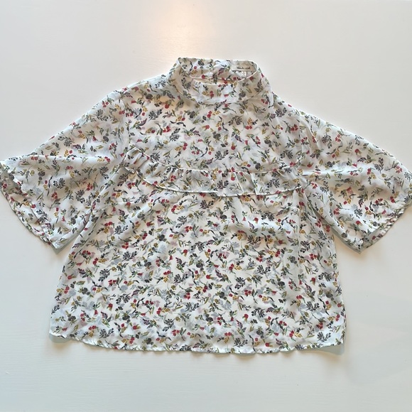 Bleuh ciel Ruffle Top - Picture 5 of 13